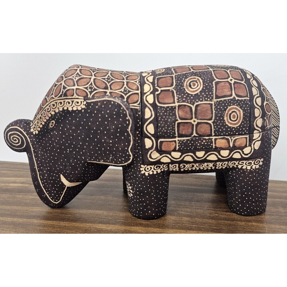 Javanese Batik Balsa Hand Painted Wood Elephant Trinket Box 7"x4" Indonesia